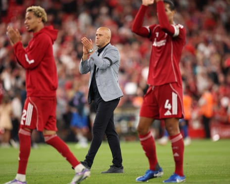 “I’ve texted with him…” – Arne Slot reveals contact with Eddie Howe amid Isak transfer saga 