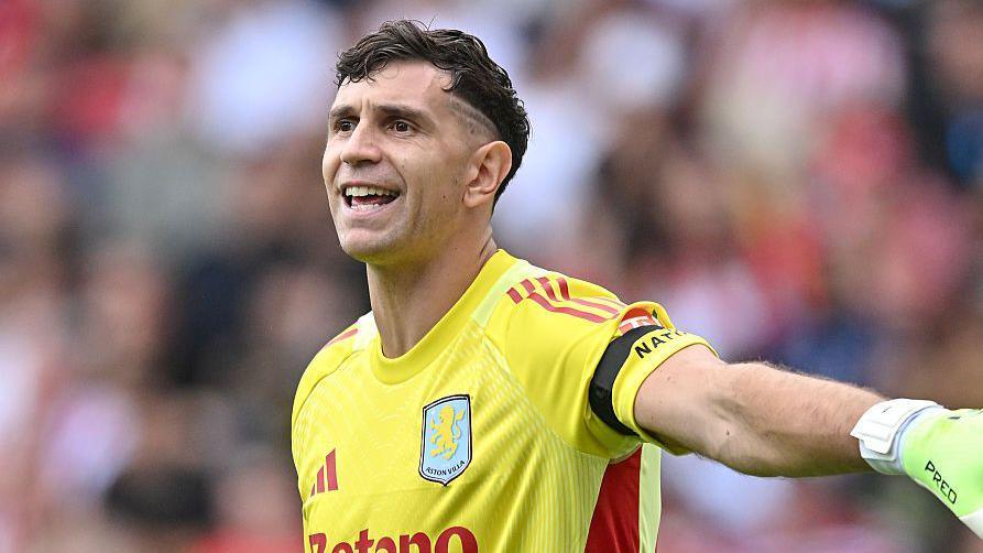 Emi Martinez reacts as Galatasaray submit £21m+ bid for Aston Villa star