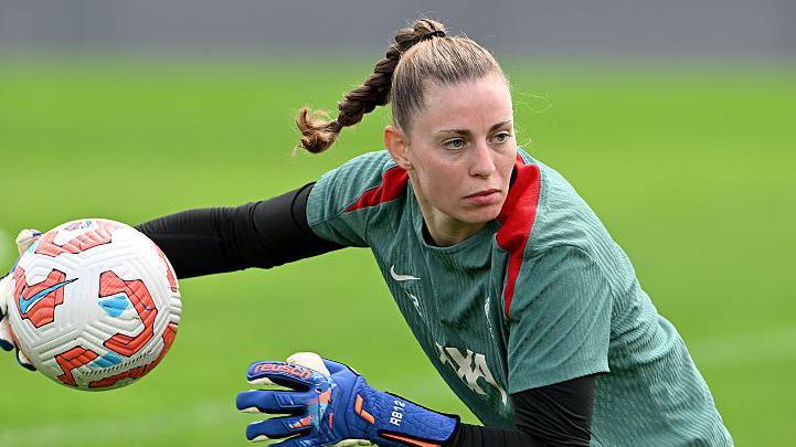 Liverpool star raises eyebrows by making “I don’t care” comment after Everton win