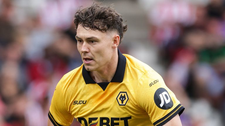 Wolves make Jorgen Strand Larsen decision as Newcastle United pursuit builds