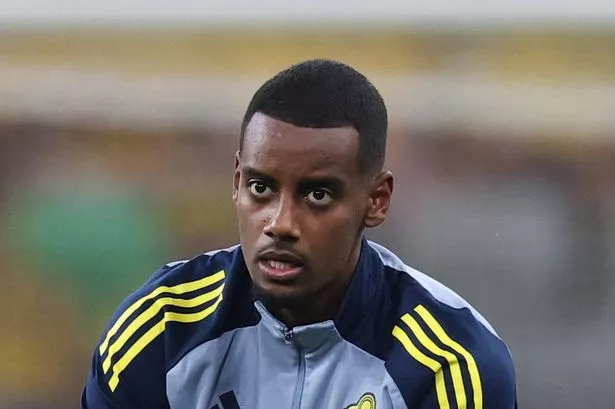 Alexander Isak involved in heated exchange moments after return to action