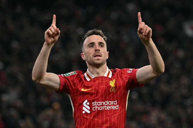 Theo Walcott issues bold warning to Arne Slot about ‘problem player’ at Liverpool 