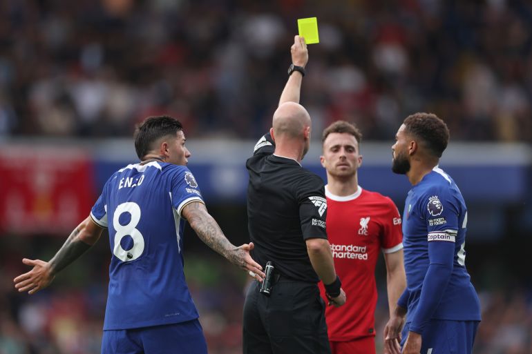 Arne Slot clarifies red card fine reports for Hugo Ekitike 